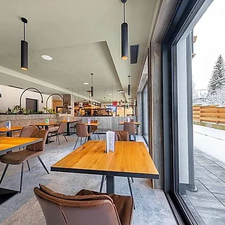Hotel People's Kaprun