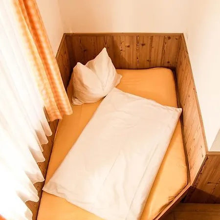 People's Hotel