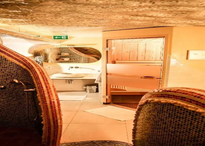 People's Ξενοδοχείο