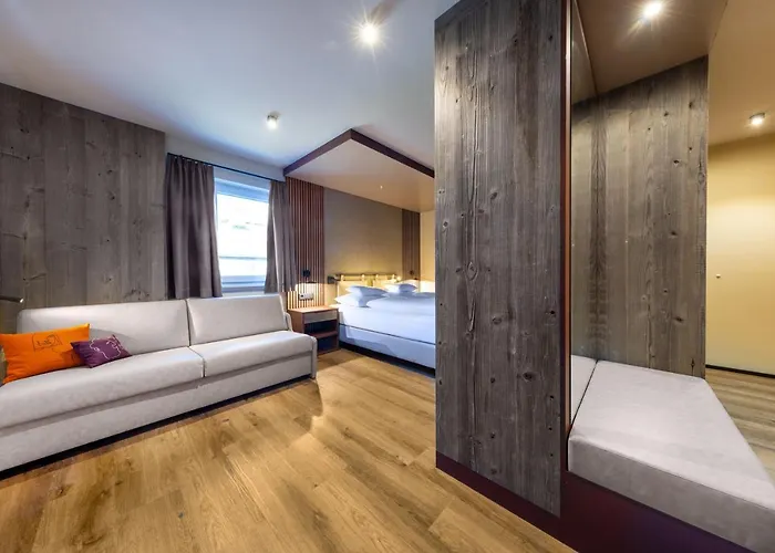 Ξενοδοχείο People's 3*